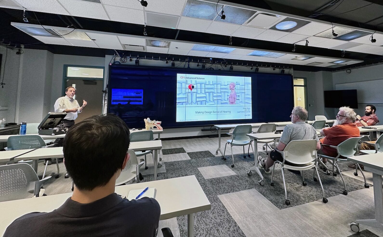 EVL Hosts ChicagoCHI Presentation