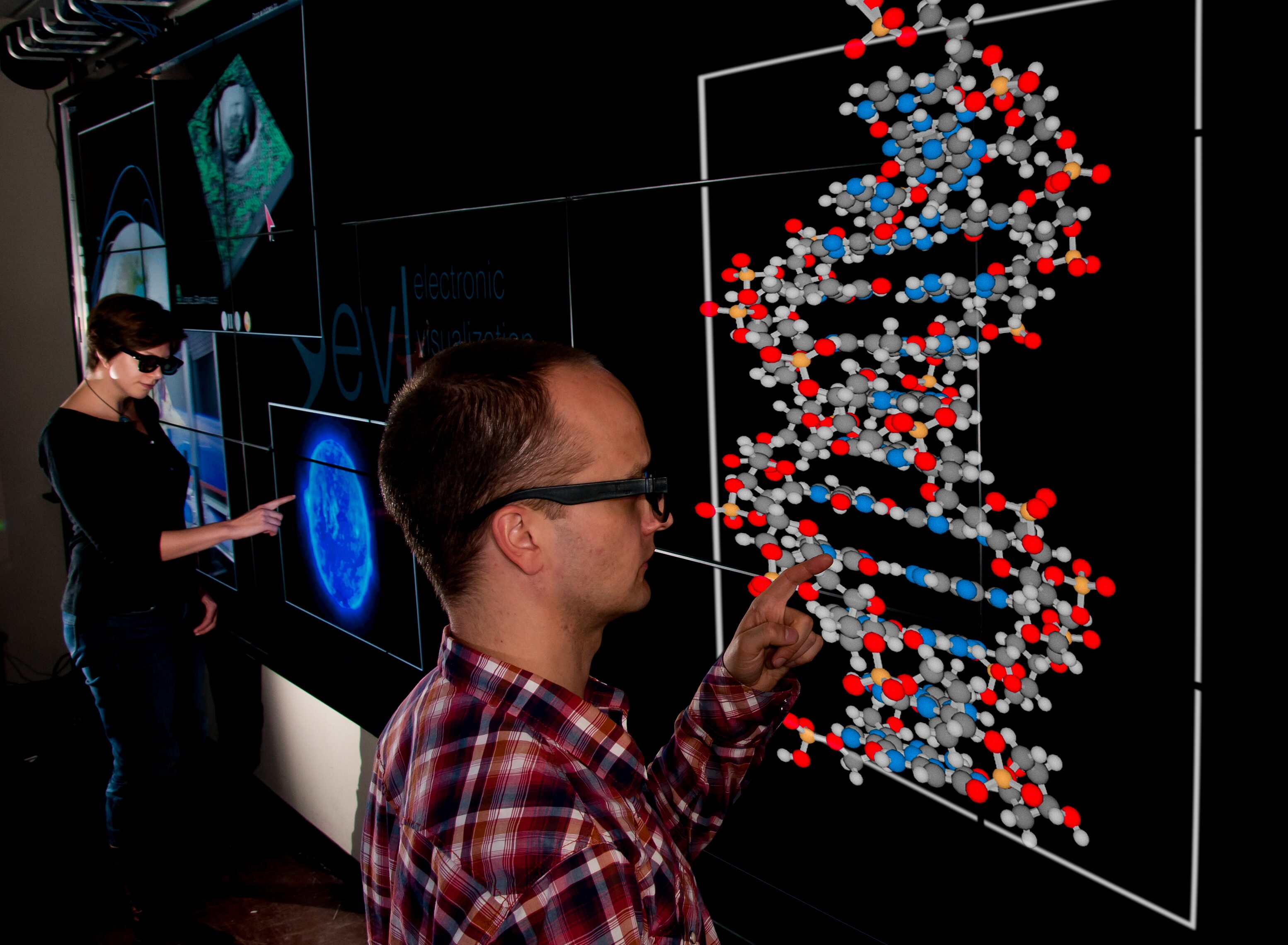 New UIC ‘Cyber-Commons’ Wall Pops with 3-D Imagery
