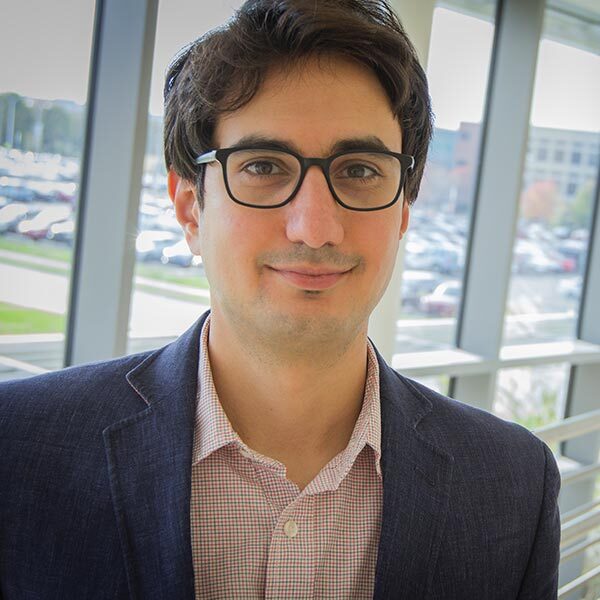 EVL Alumnus Khairi Reda Presents his Research Towards Trustworthy Visual Analytics