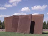 Richard Serra, Five Plates, Two Poles